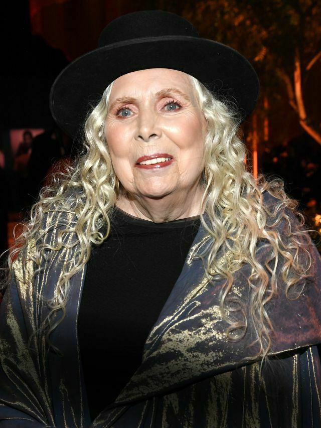 Joni Mitchell Announces Live Album Plans During Rare Interview